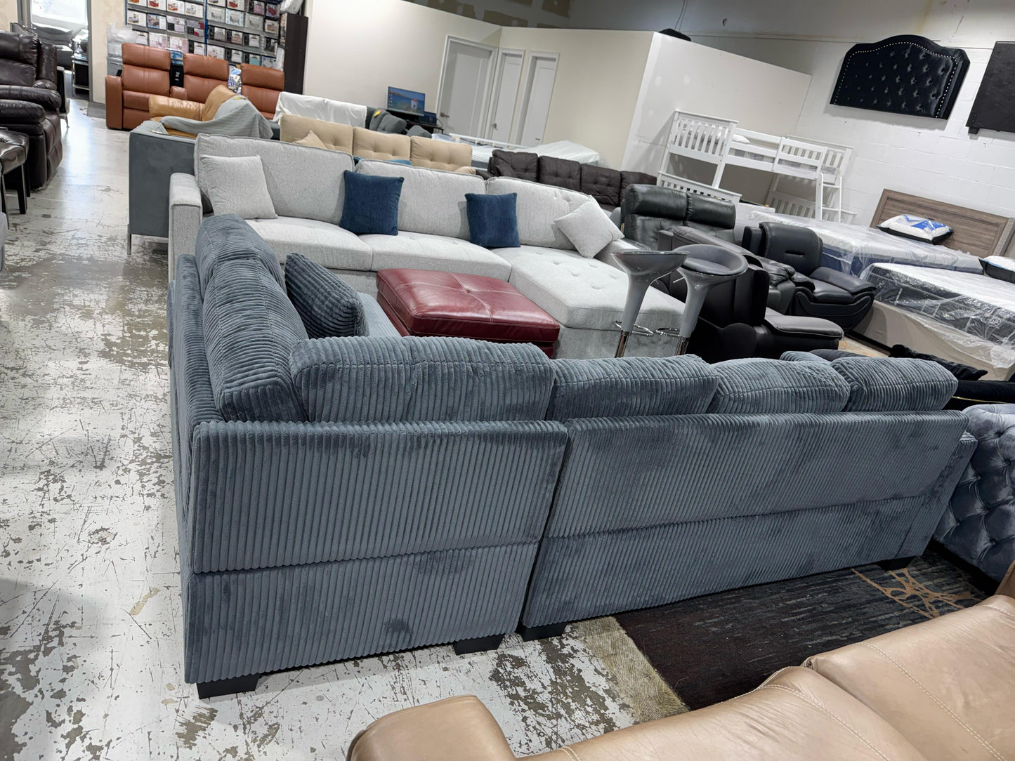 Sabrina RHF 4 Seater Sectional