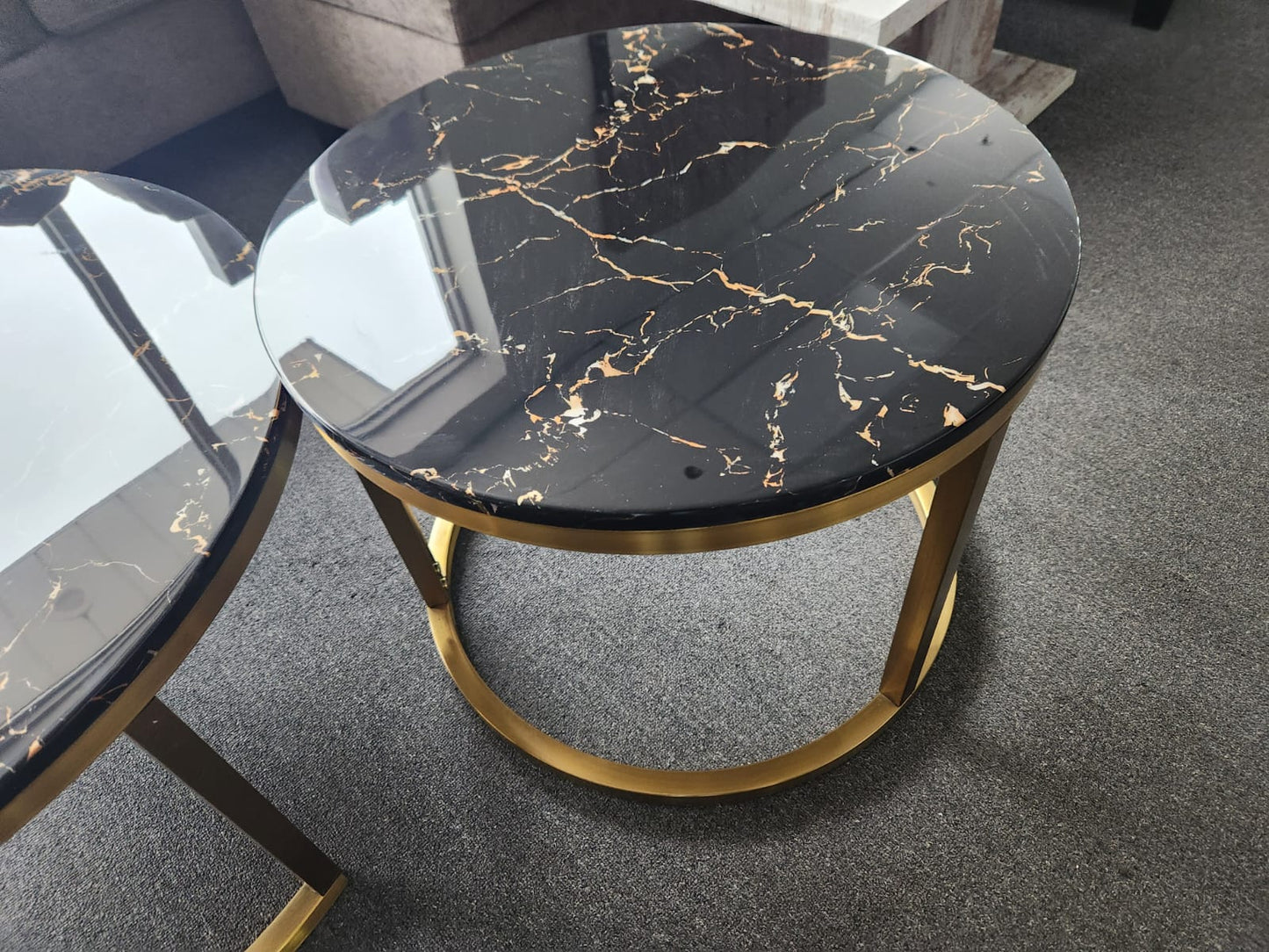 1619 2-Piece Coffee Table
