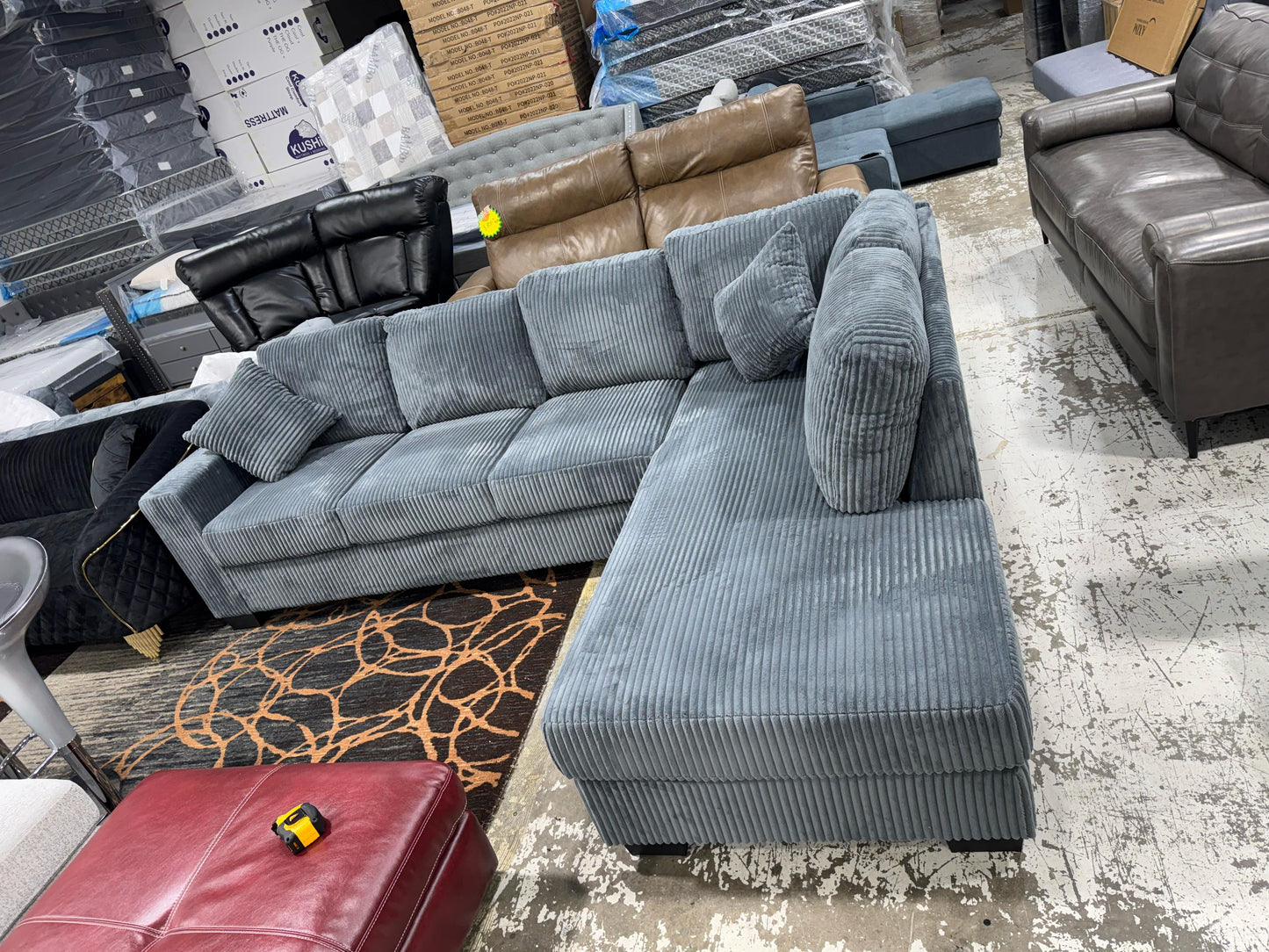 Sabrina RHF 4 Seater Sectional